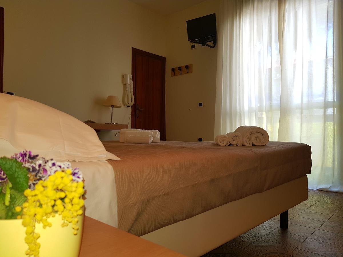 Hotel Bologna Rimini Extérieur photo